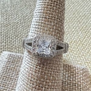 New CZ Cubic Zirconia Sterling Silver Ring Size 7